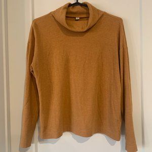 Uniqlo Heattech Turtleneck